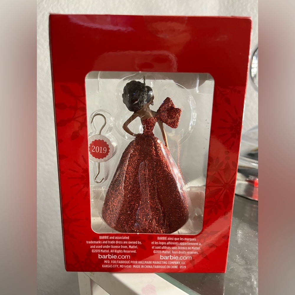 2019 Hallmark HOLIDAY BARBIE Ornament AFRICAN AMERICAN Barbie Candy Cane Gown - Picture 2 of 2